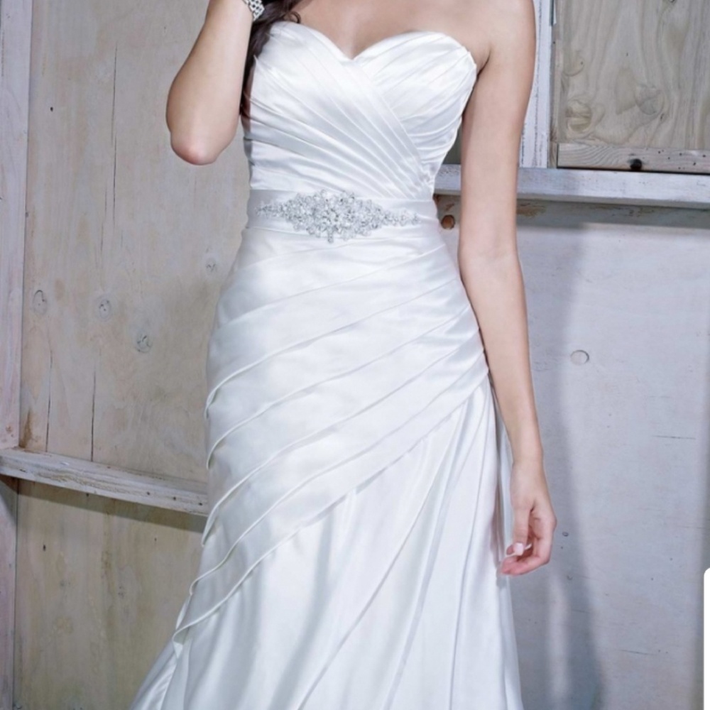 Ella Rose Wedding Dress